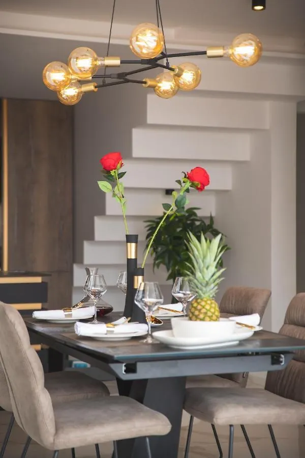 Luxury Villa Favela With Heated Pool Trogir