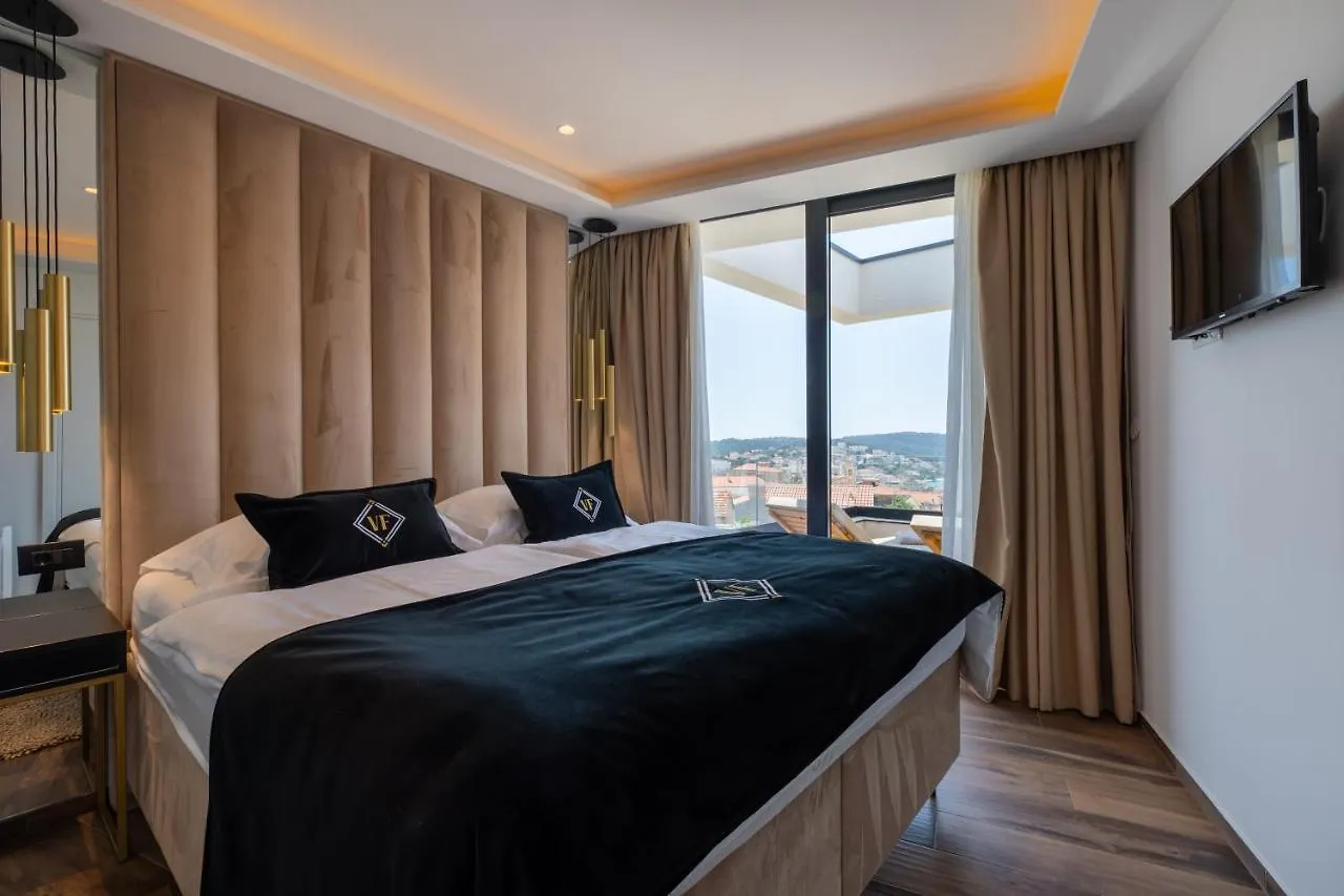 Luxury Villa Favela With Heated Pool Trogir 0*,