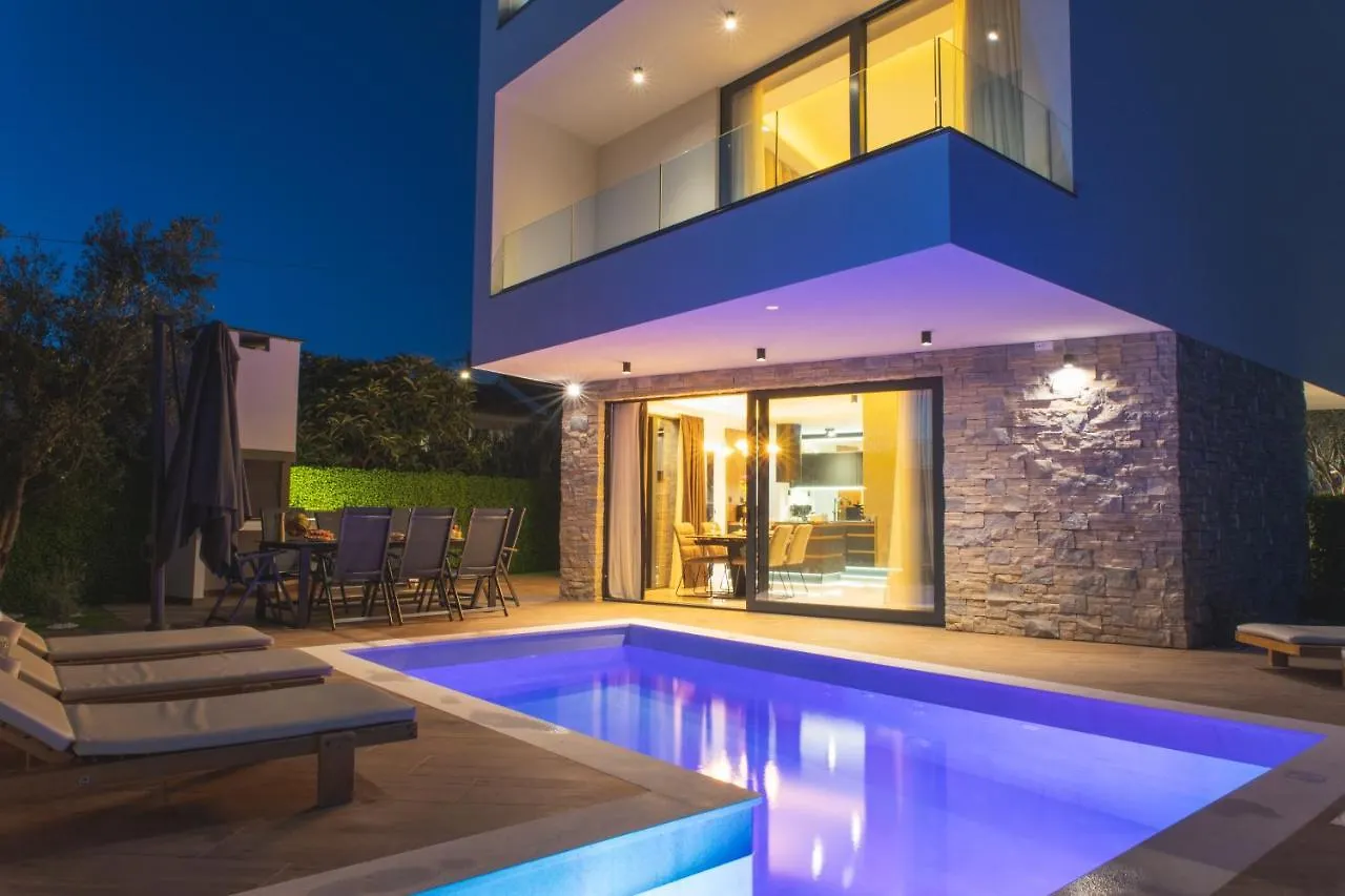 טרוגיר Luxury Villa Favela With Heated Pool